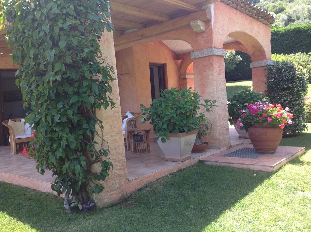 Villa Il Melograno Cannigione Exterior photo